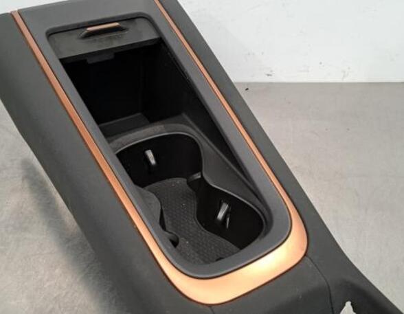 Cup holder CUPRA BORN (K11)