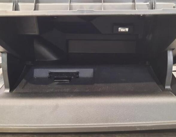 Glove Compartment (Glovebox) AUDI A1 Sportback (8XA, 8XF)