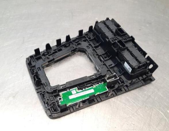 Center Console SKODA OCTAVIA III Combi (5E5, 5E6), SKODA OCTAVIA IV Combi (NX5)