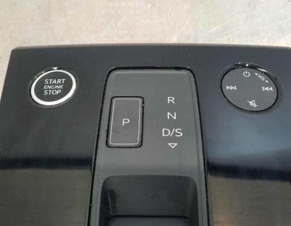 Middenconsole AUDI A3 Sportback (8YA)