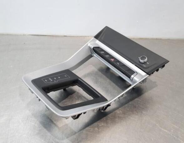 Middenconsole AUDI Q3 (F3B), AUDI Q3 (8UB, 8UG)