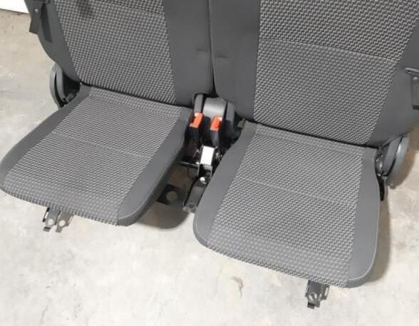 Rear Seat TOYOTA VERSO (_R2_)