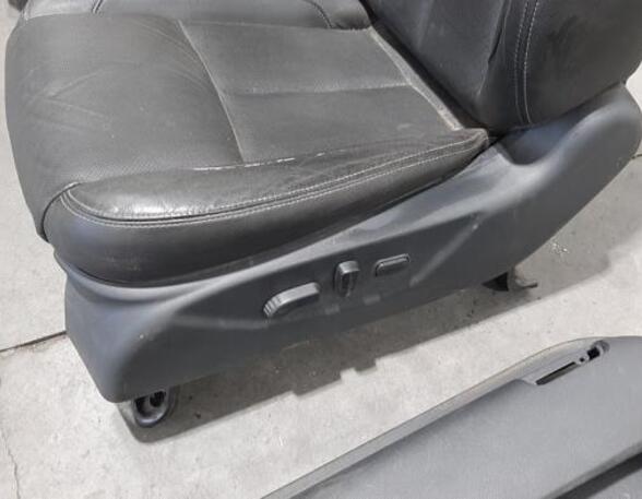 Seats Set NISSAN NP300 NAVARA Pickup (D23)