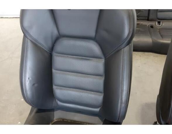 Seats Set PORSCHE MACAN (95B)