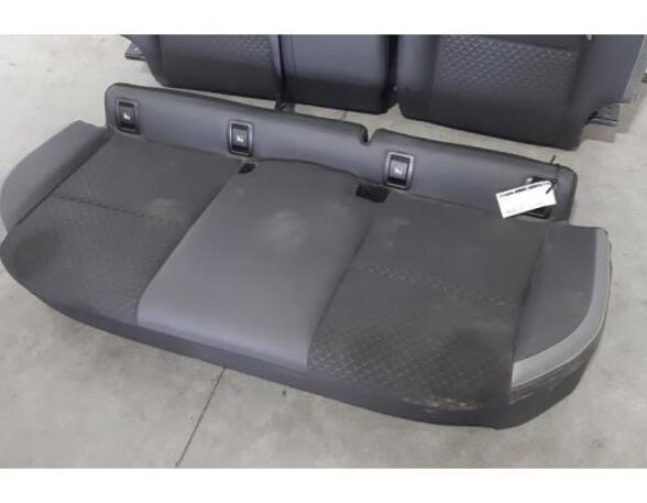 Seats Set NISSAN JUKE (F16_)