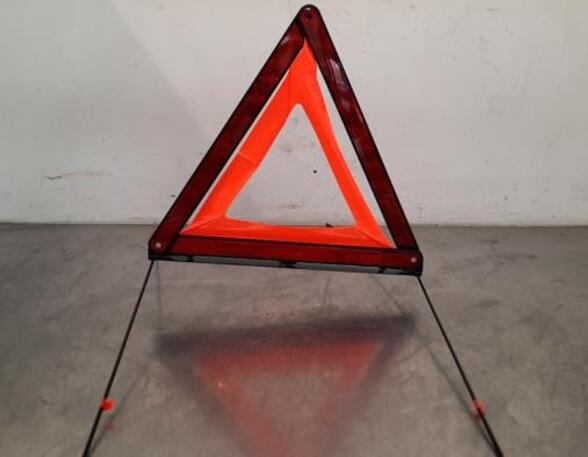 Warning Triangle AUDI A6 C8 (4A2)