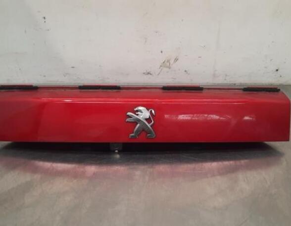 Sierpaneel bumper PEUGEOT 2008 II (UD_, US_, UY_, UK_)