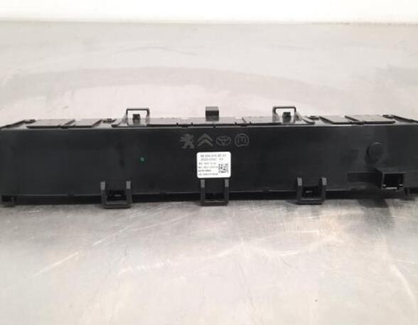 Air Conditioning Control Unit TOYOTA PROACE Van (MDZ_)