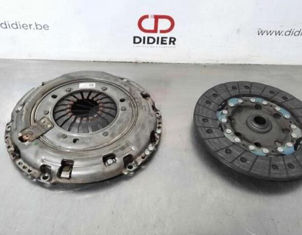 Clutch Kit RENAULT TRAFIC III Van (FG_)