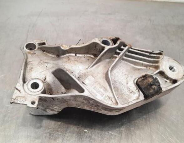 Engine Mount Bracket BMW i4 (G26)