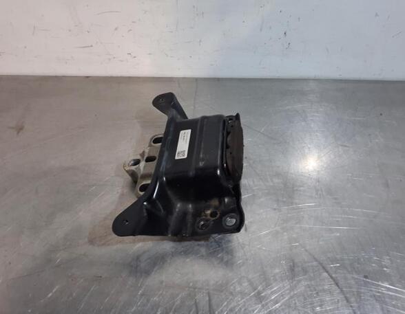 Engine Mount Bracket AUDI A3 Sportback (8VA, 8VF)