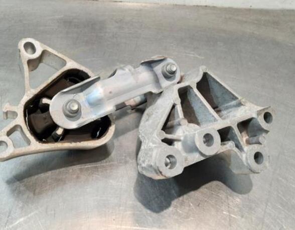 Engine Mount Bracket MERCEDES-BENZ CLA Coupe (C117)