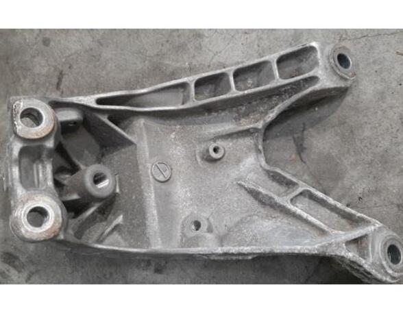 Engine Mount Bracket AUDI A6 Avant (4G5, 4GD, C7)