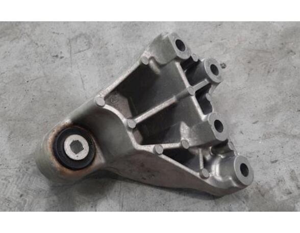 Engine Mount Bracket MERCEDES-BENZ A-CLASS (W176), MERCEDES-BENZ CLA Coupe (C117)