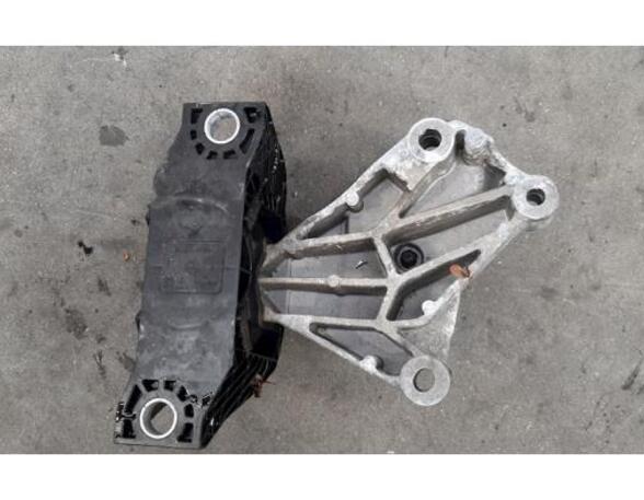 Engine Mount Bracket RENAULT CLIO IV Grandtour (KH_)