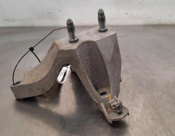 Engine Mount Bracket DACIA SANDERO II