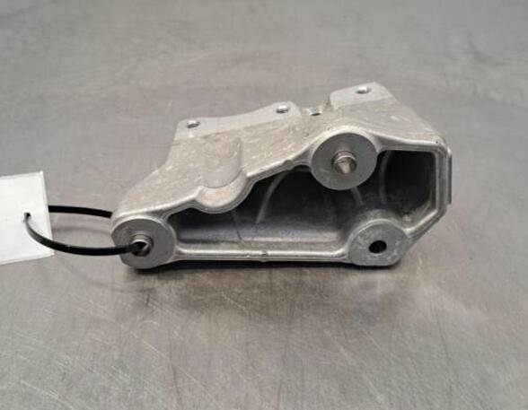 Engine Mount Bracket BMW 1 (F40)