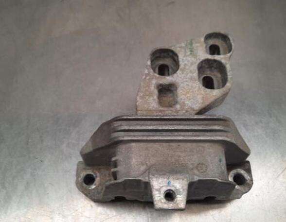 Engine Mount Bracket INFINITI Q30