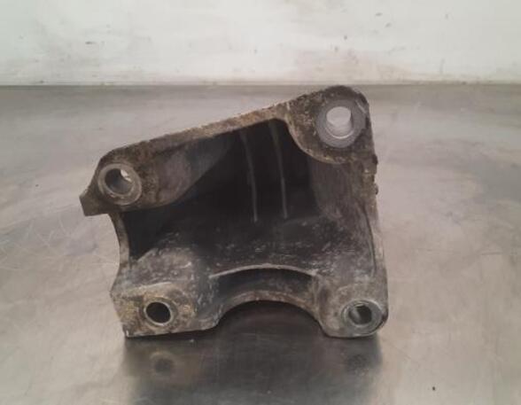 Engine Mount Bracket BMW X5 (E70), BMW X6 (E71, E72)