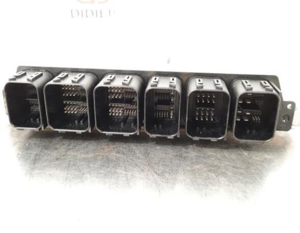 Control unit for engine MERCEDES-BENZ E-CLASS (W213)