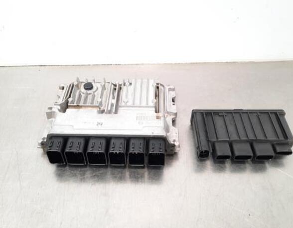 Control unit for engine BMW 1 (F40)