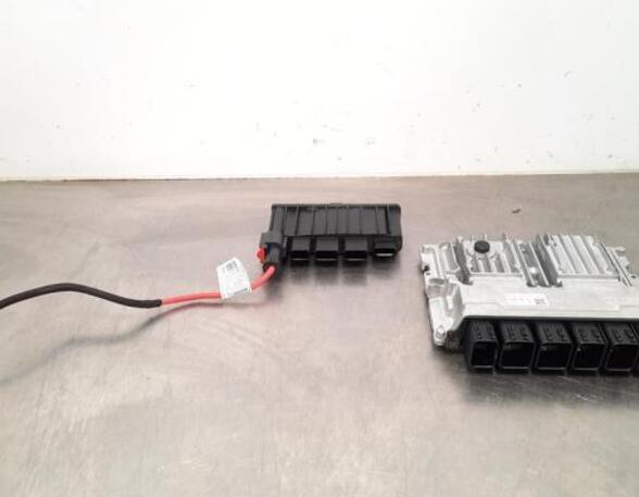 Control unit for engine BMW 1 (F40)