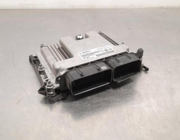 Control unit for engine PEUGEOT 5008 II (MC_, MJ_, MR_, M4_)