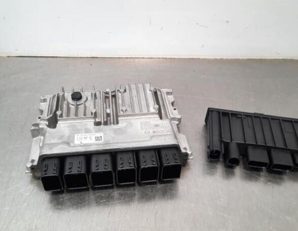 Control unit for engine BMW 1 (F40)