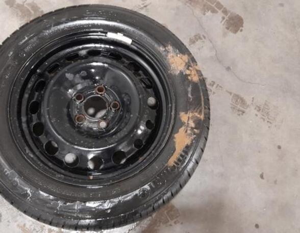 Reserverad von einem Ford Transit Connect