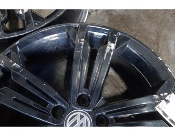 Stalen velg set VW GOLF VII (5G1, BQ1, BE1, BE2), VW GOLF VIII Variant (CG5), VW GOLF VII Variant (BA5, BV5)