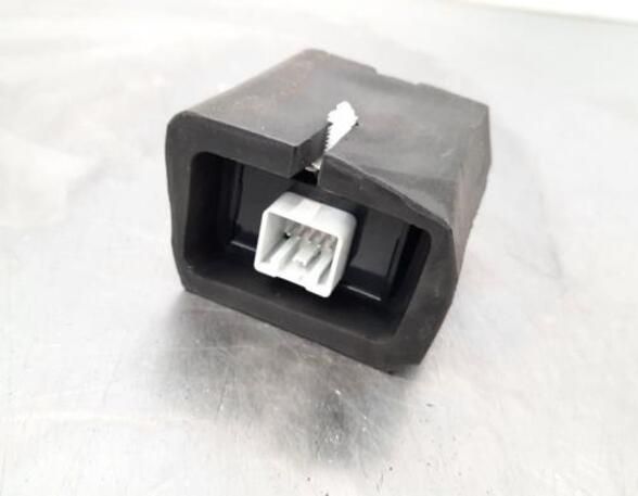 Wash Wipe Interval Relay LAND ROVER DISCOVERY SPORT (L550)