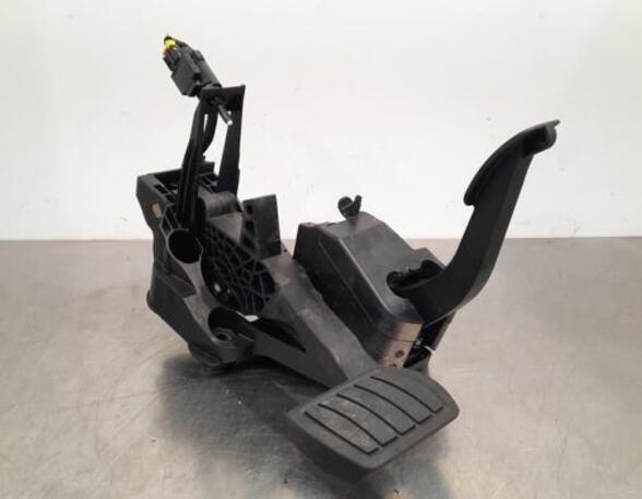 Pedal Assembly PEUGEOT 308 III (FB_, FH_, FP_, F3_, FM_)