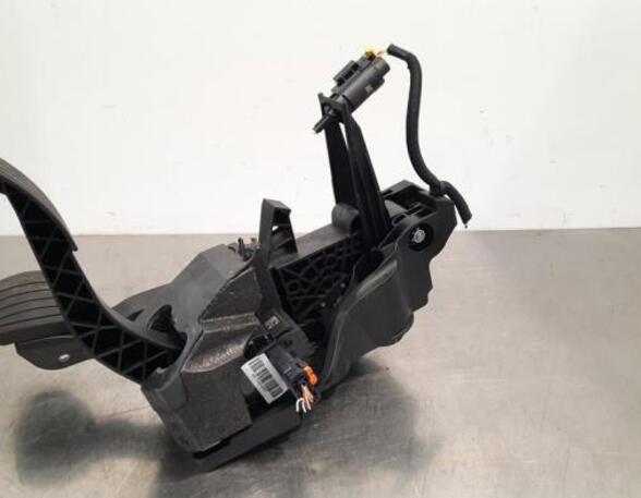 Pedal Assembly PEUGEOT 308 III (FB_, FH_, FP_, F3_, FM_)