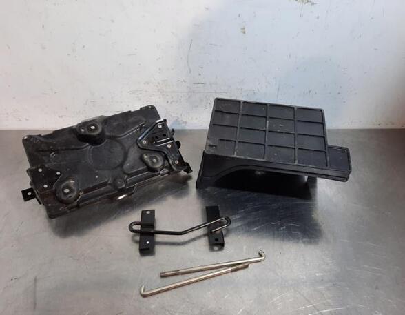 Battery holder MITSUBISHI PAJERO IV (V8_W, V9_W)