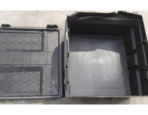 Battery holder PEUGEOT 5008 II (MC_, MJ_, MR_, M4_)