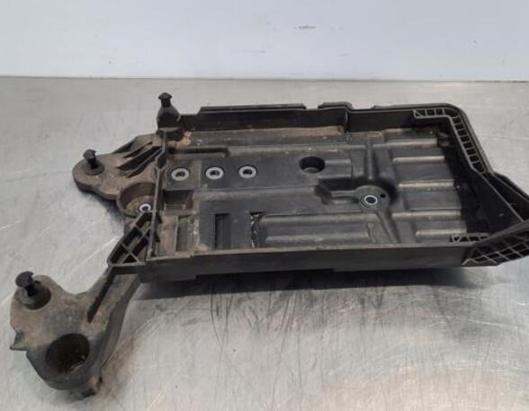 Battery holder SEAT ATECA (KH7, KHP)