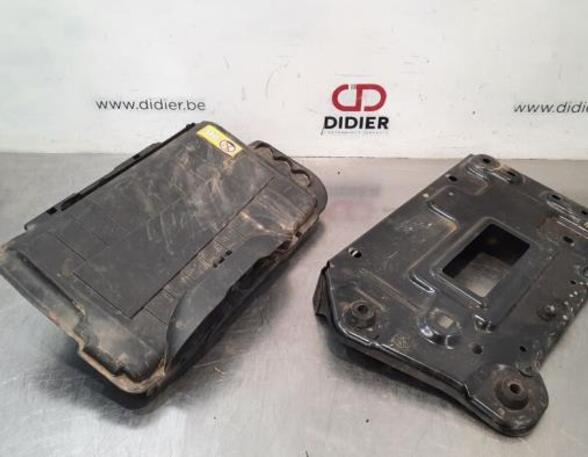 Battery holder MERCEDES-BENZ GLA-CLASS (X156)