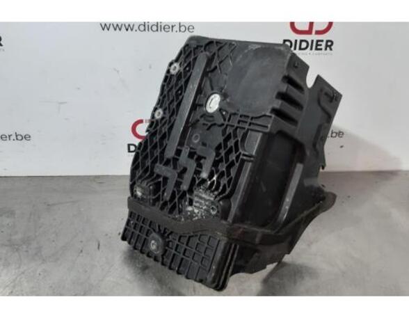 Battery holder LAND ROVER DISCOVERY SPORT (L550)