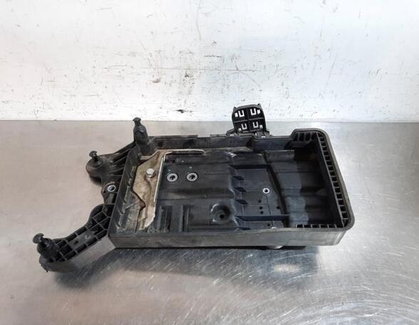 Battery holder SEAT TARRACO (KN2)