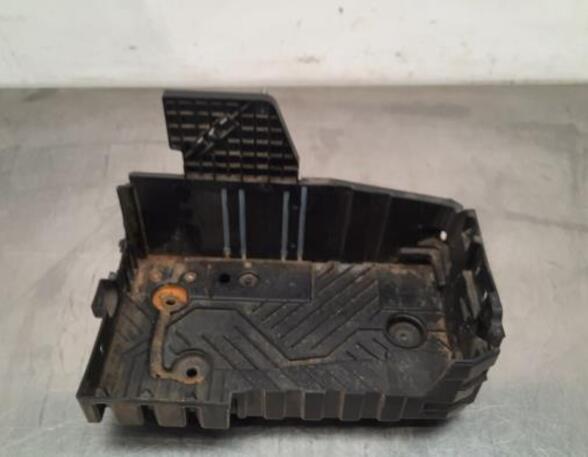 Battery holder CITROËN C4 III (BA_, BB_, BC_), PEUGEOT 208 II (UB_, UP_, UW_, UJ_)