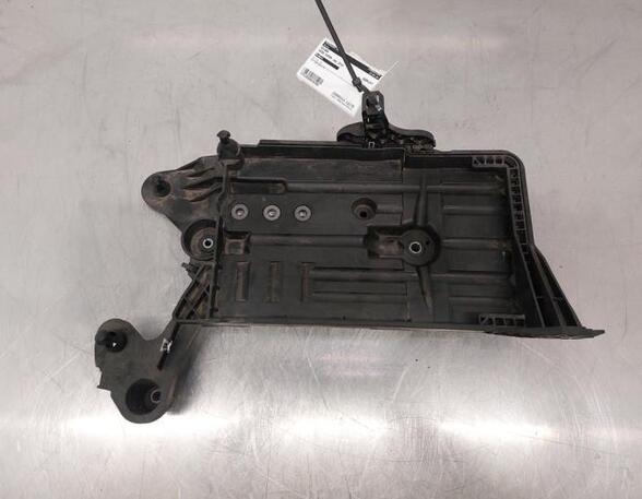 Battery holder SKODA SUPERB III (3V3)