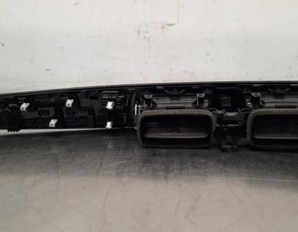 Dashboard ventilation grille BMW 2 Coupe (F22, F87)