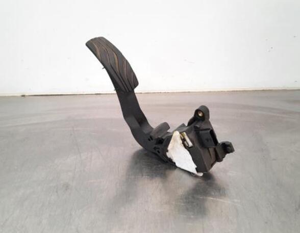 Accelerator pedal RENAULT MEGANE IV Grandtour (K9A/M/N_)