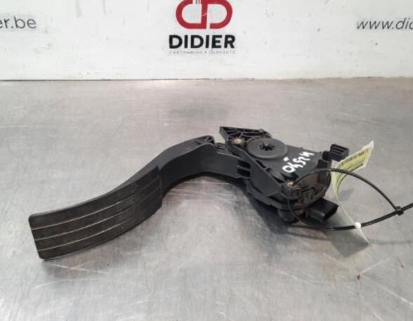 Accelerator pedal RENAULT CAPTUR I (J5_, H5_), RENAULT CLIO IV (BH_)