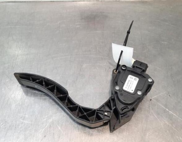 Accelerator pedal RENAULT CAPTUR I (J5_, H5_), RENAULT CLIO IV (BH_)