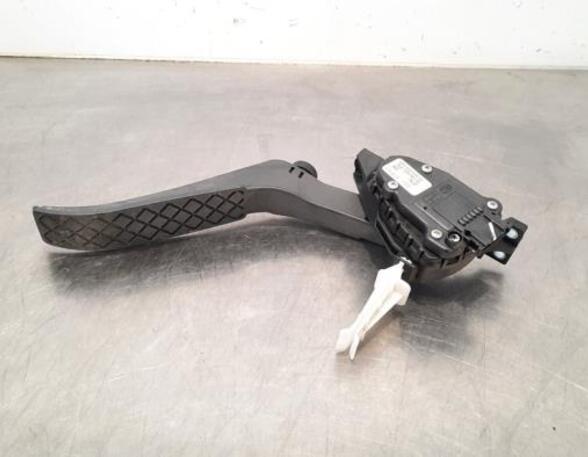 Accelerator pedal AUDI Q7 (4LB)