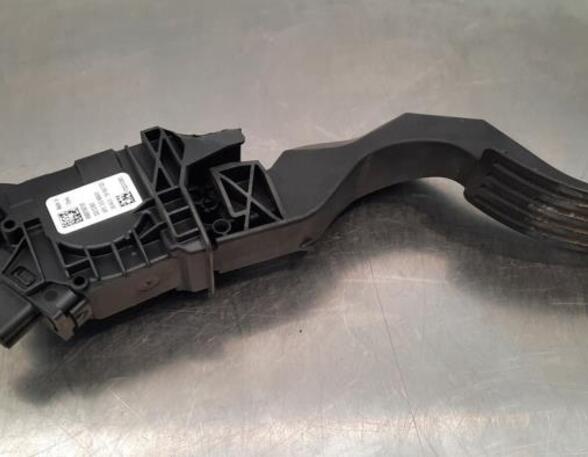 Accelerator pedal VOLVO XC40 (536)