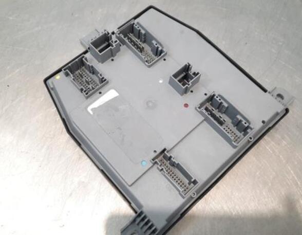 Steuergerät Body Control von einem Mercedes EQC