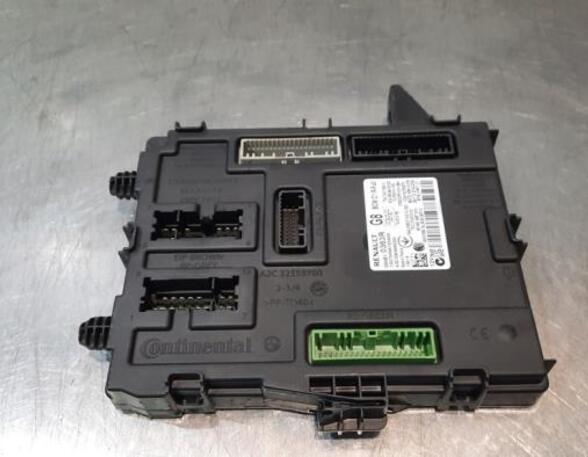 Control unit central electric (BCM) RENAULT MEGANE IV Hatchback (B9A/M/N_)