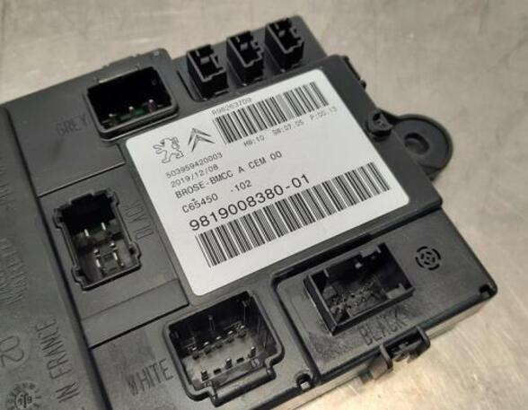 Control unit central electric (BCM) PEUGEOT 5008 II (MC_, MJ_, MR_, M4_)